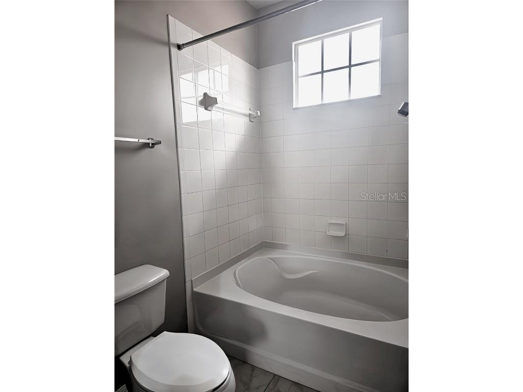 5711 Bentgrass Drive #19-203 Sarasota FL 34235 A4654485 image20