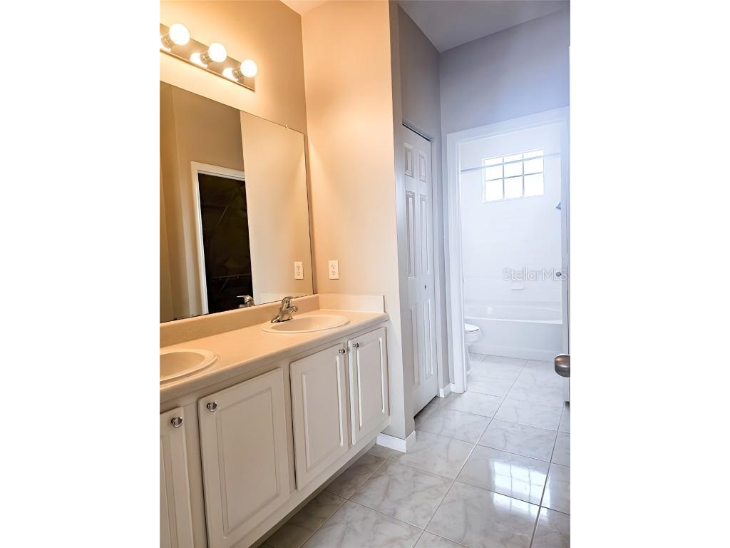 5711 Bentgrass Drive #19-203 Sarasota FL 34235 A4654485 image23