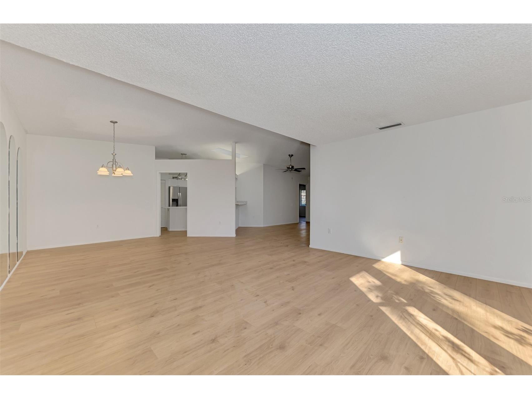 5711 Garden Lakes Palm Bradenton FL 34203 A4685053 image12