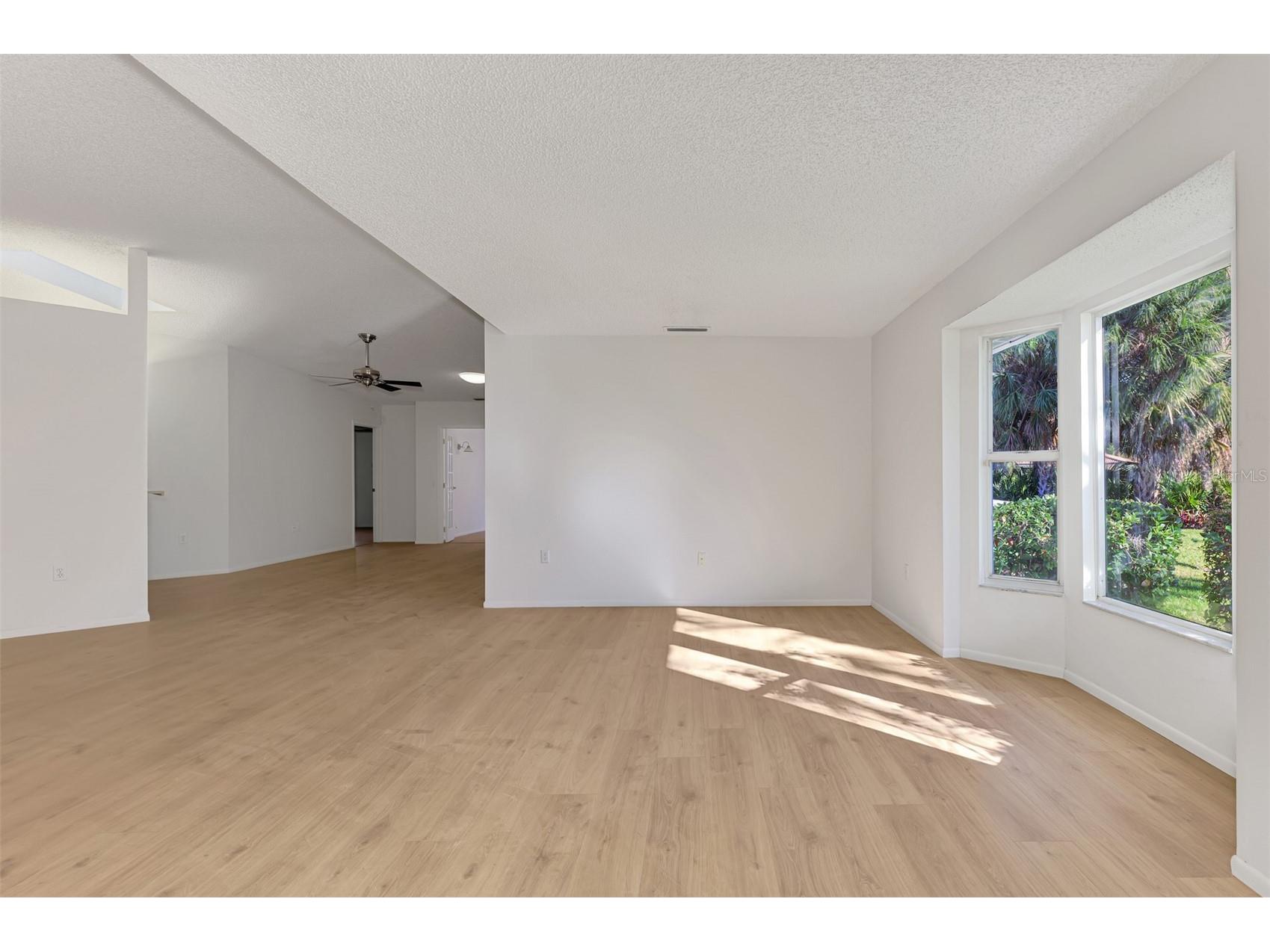 5711 Garden Lakes Palm Bradenton FL 34203 A4685053 image8