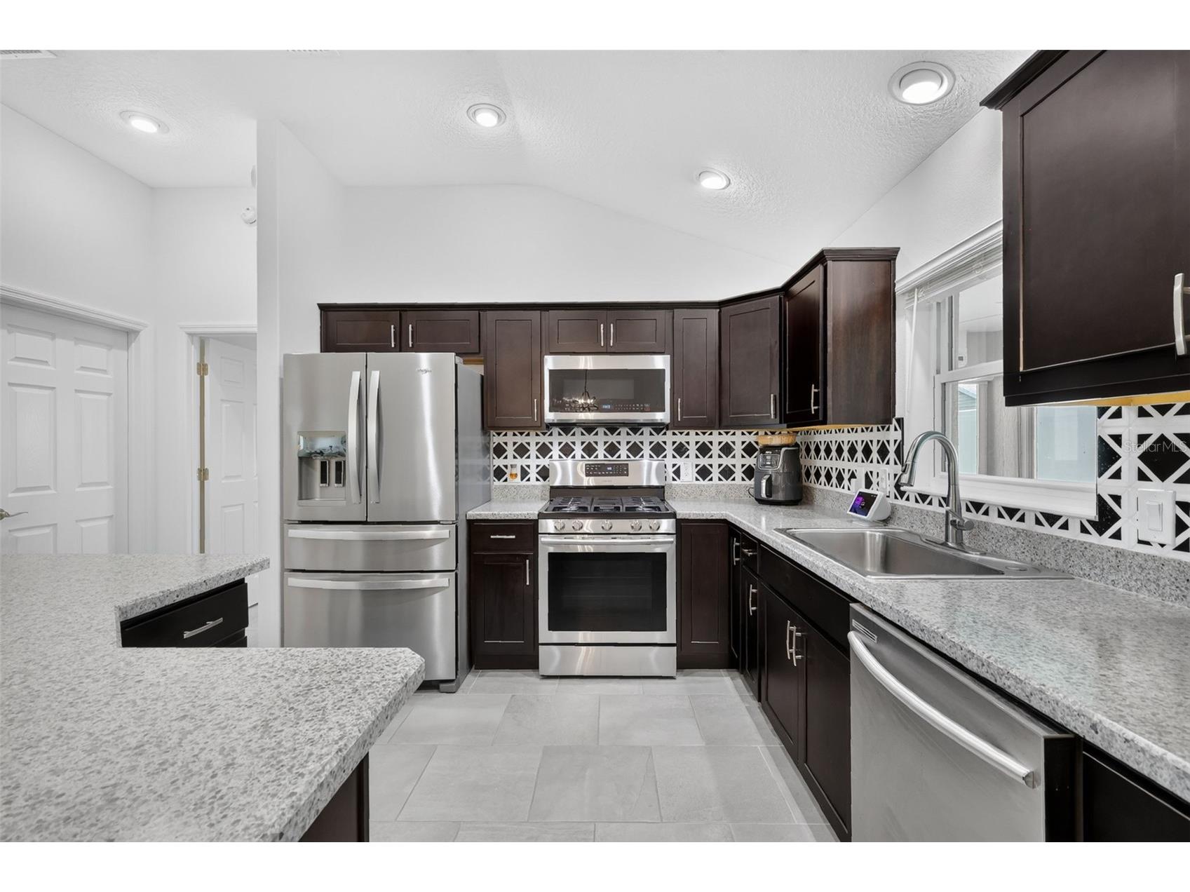 5711 Henry Loop The Villages FL 32163 G5114053 image14