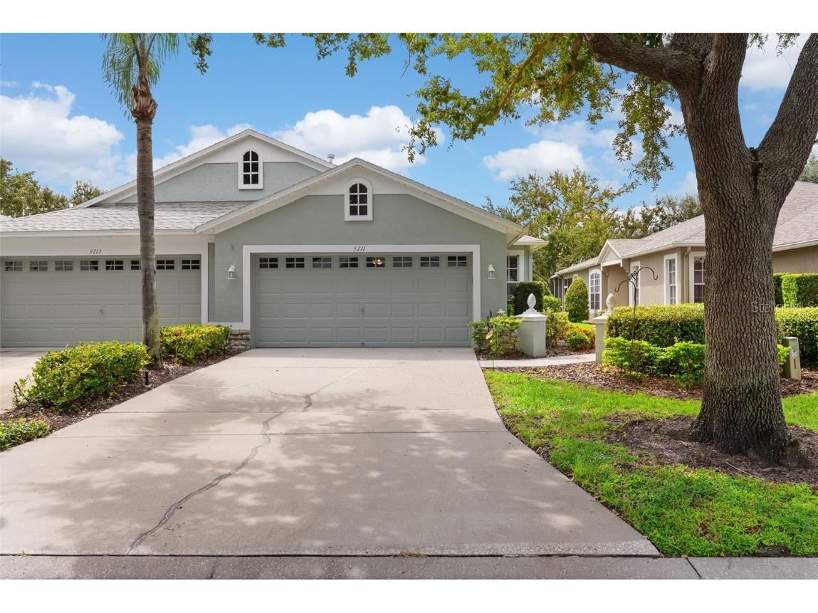 5711 Heronpark Place Lithia FL 33547 TB8423677 image1