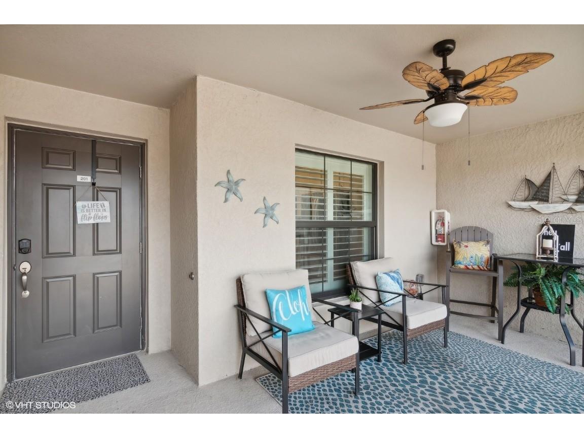 5711 Palmer Circle #201 Bradenton FL 34211 A4617716 image1