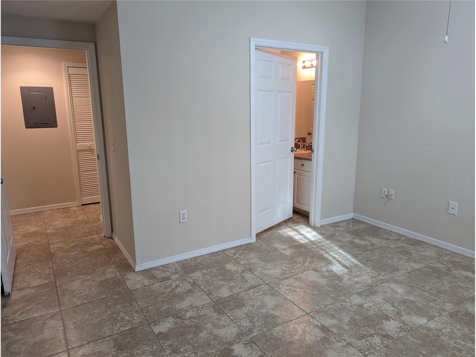 5711 Soldier Circle # 102 Sarasota FL 34233 A4690766 image12