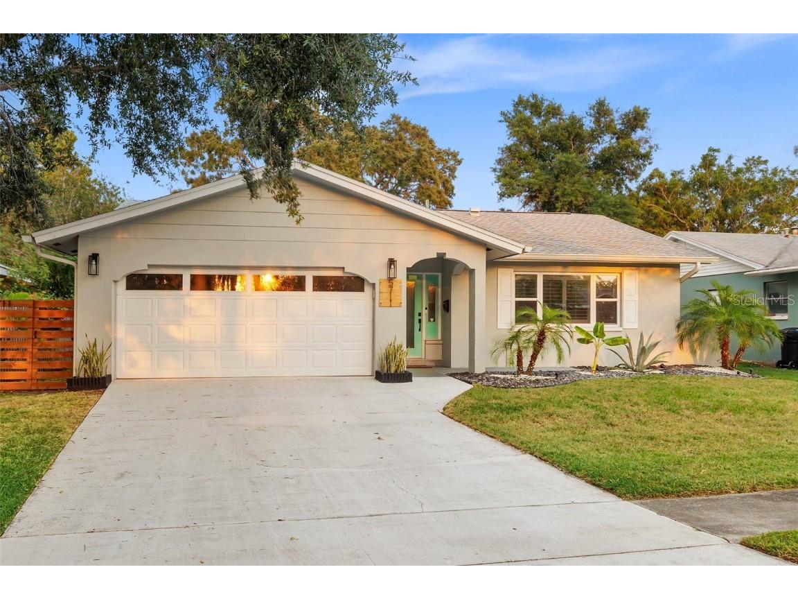 5711 Venetian Boulevard NE Saint Petersburg FL 33703 U8201357 image1