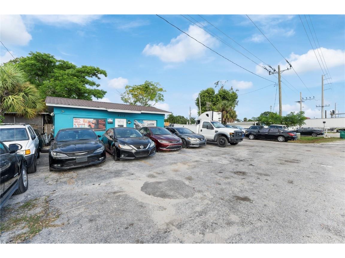 5712 15th Street E Bradenton FL 34203 TB8434561 image2