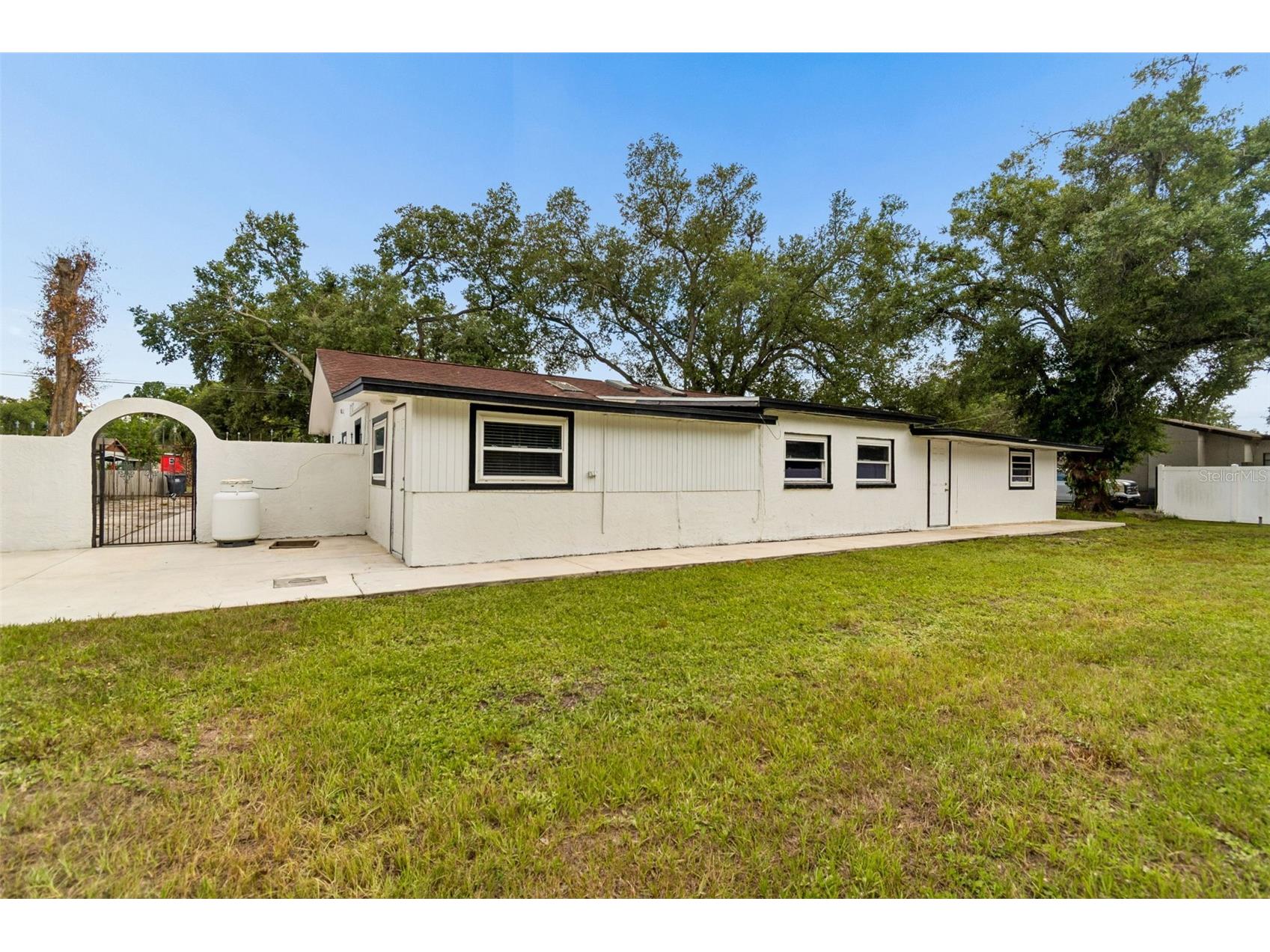 5712 20th Avenue S Tampa FL 33619 TB8528907 image37