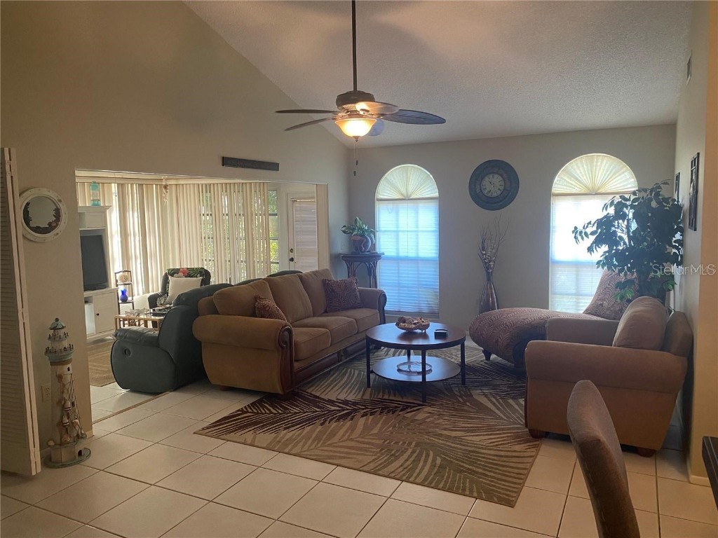 5712 34th Court W Bradenton FL 34210 A4660940 image4