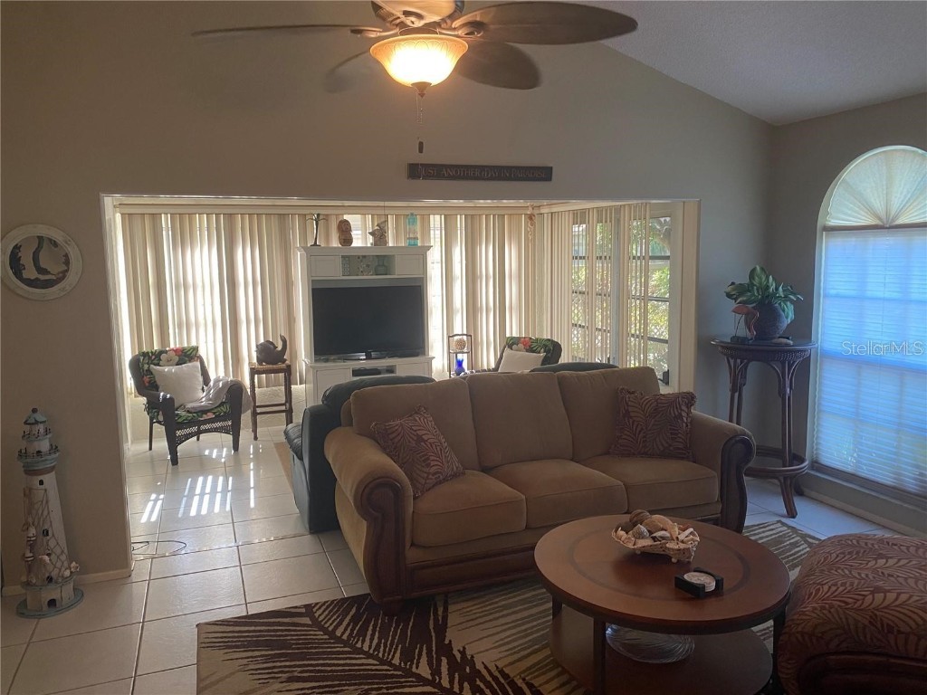 5712 34th Court W Bradenton FL 34210 A4660940 image8