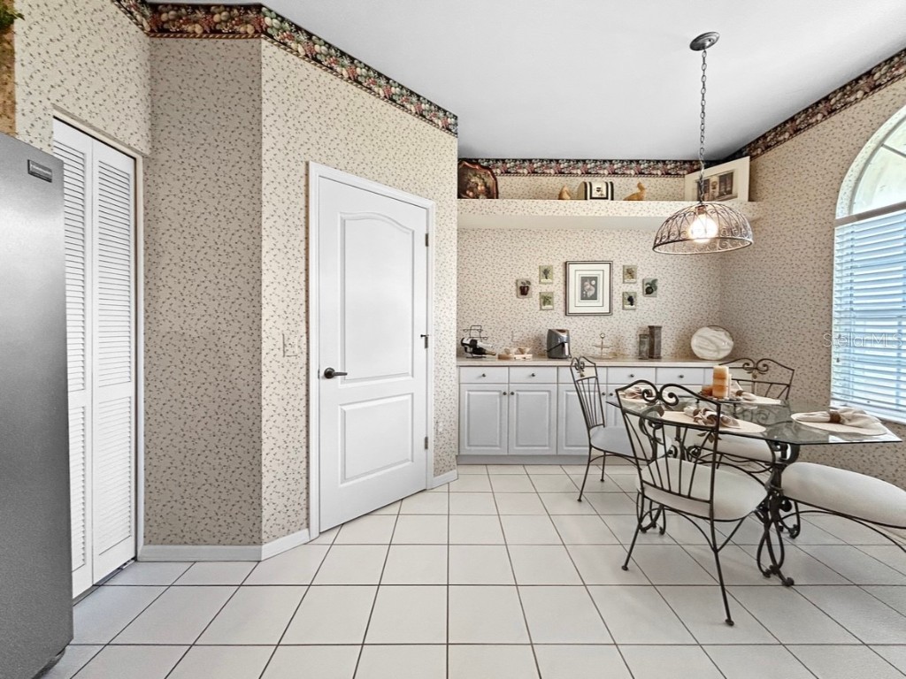 5712 Cottonwood Street Bradenton FL 34203 A4641249 image9