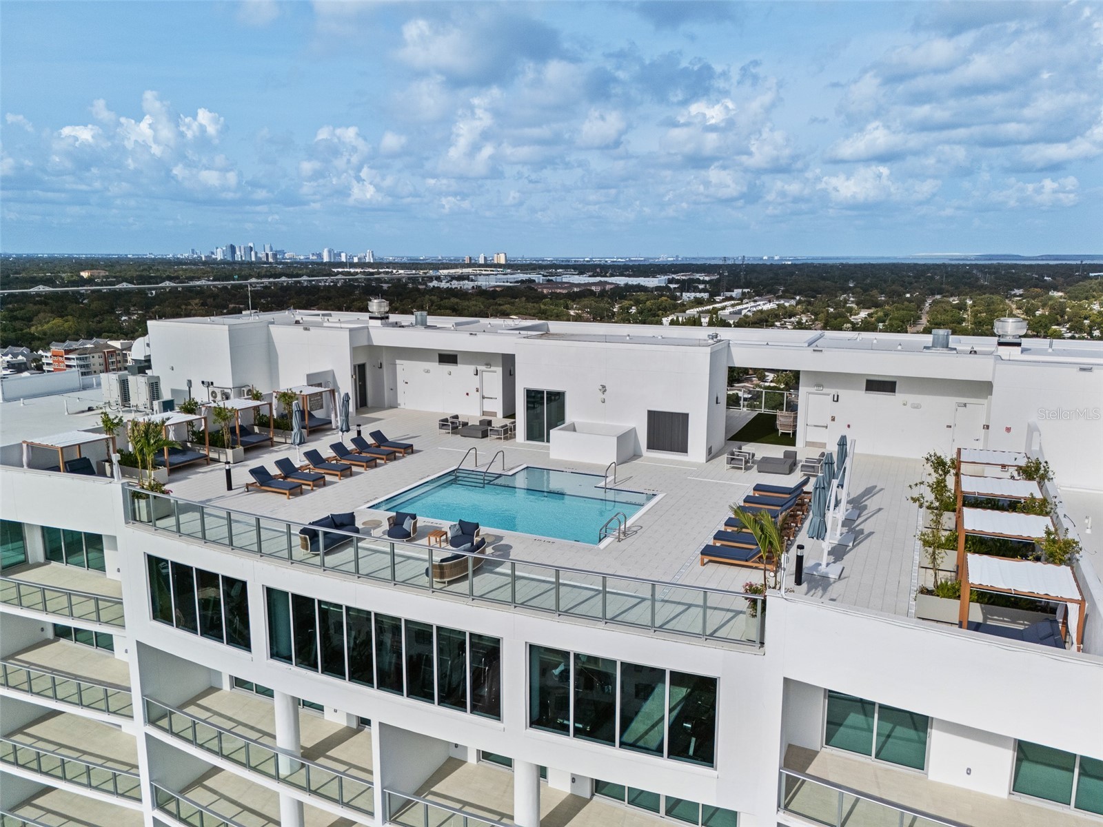 5713 Bowen Daniel #903 Tampa FL 33616 TB8521326 image1