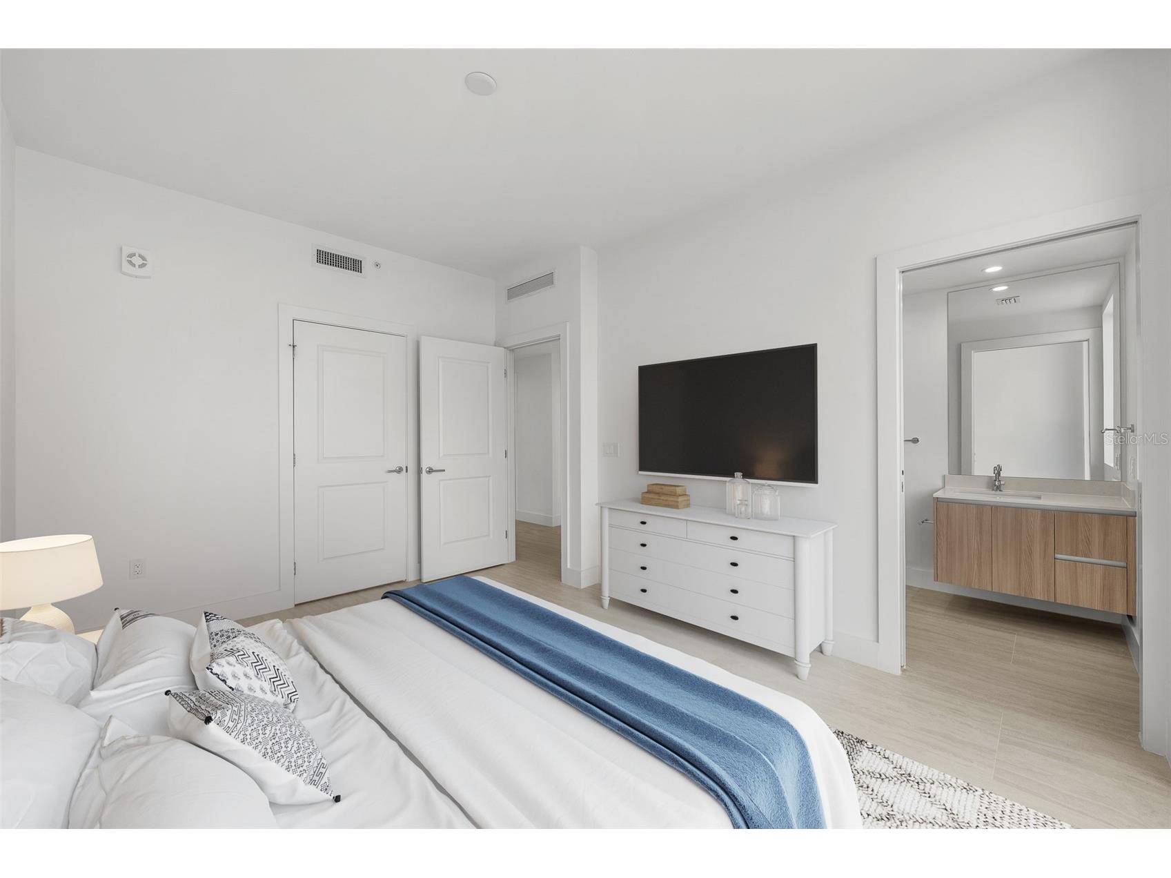 5713 Bowen Daniel #903 Tampa FL 33616 TB8521326 image18