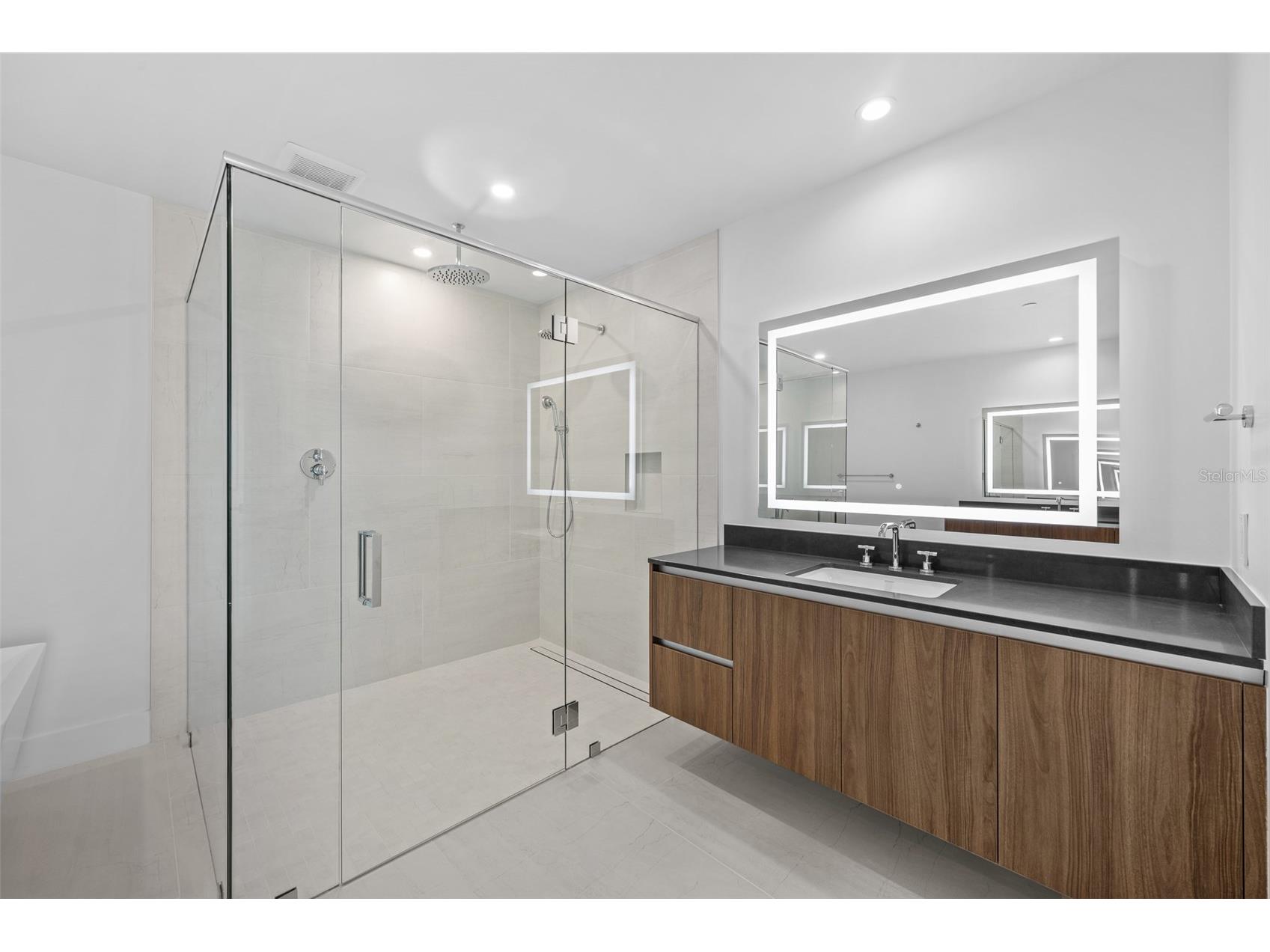 5713 Bowen Daniel Dr. #1506 Tampa FL 33616 TB8524972 image32