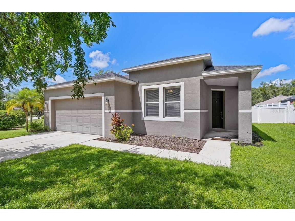 5713 Hawkpark Boulevard Lithia FL 33547 TB8418986 image1