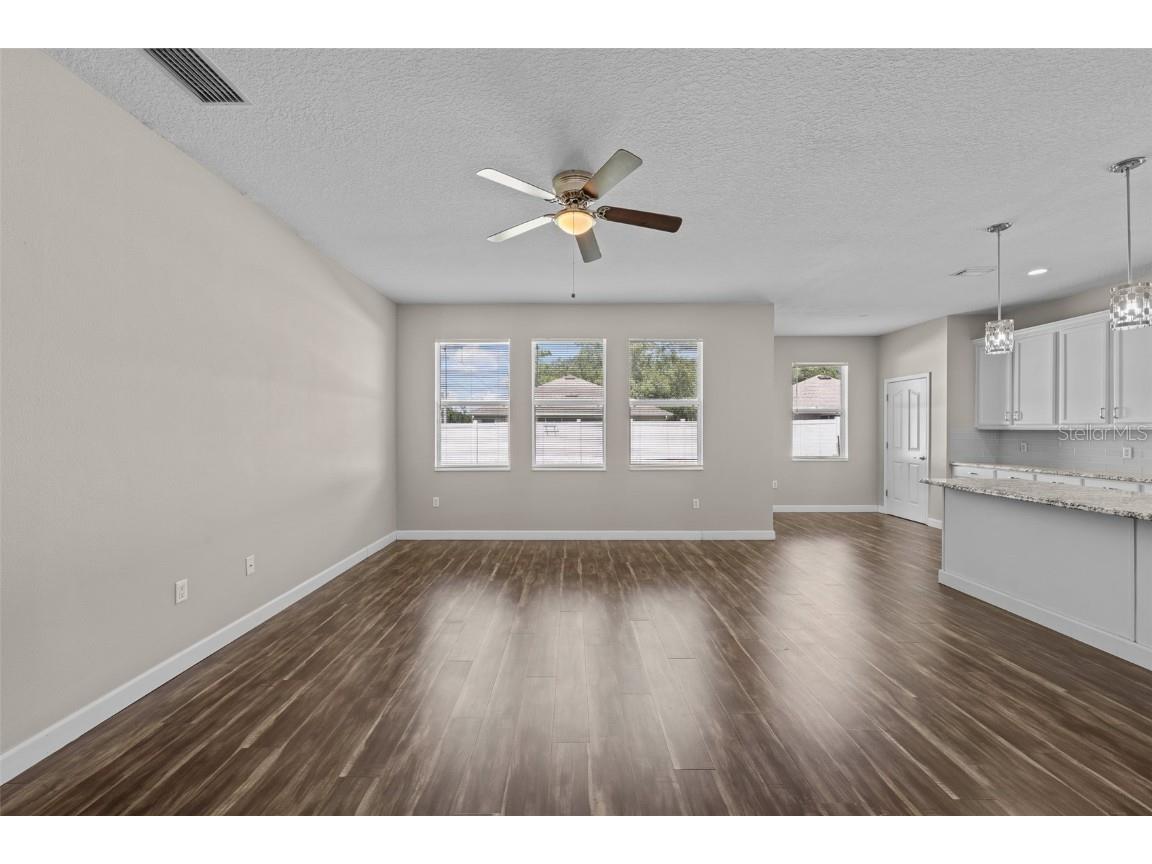 5713 Hawkpark Boulevard Lithia FL 33547 TB8418986 image12