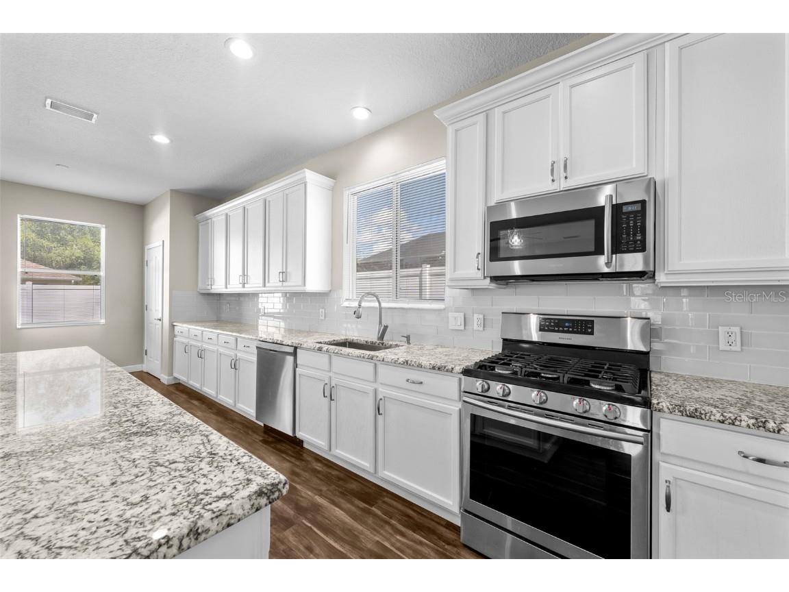 5713 Hawkpark Boulevard Lithia FL 33547 TB8418986 image21