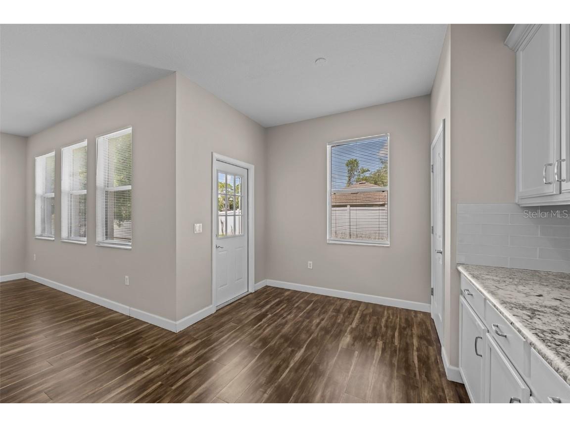 5713 Hawkpark Boulevard Lithia FL 33547 TB8418986 image23