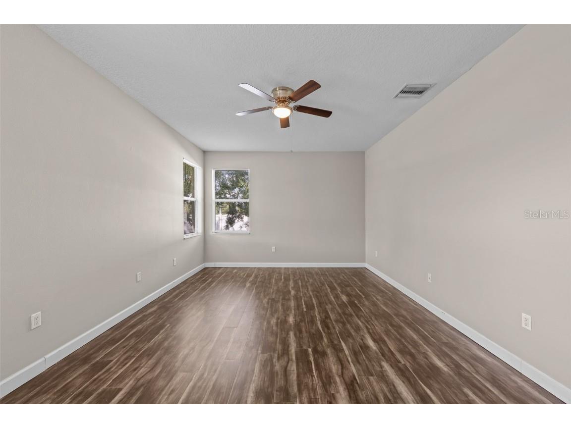 5713 Hawkpark Boulevard Lithia FL 33547 TB8418986 image25