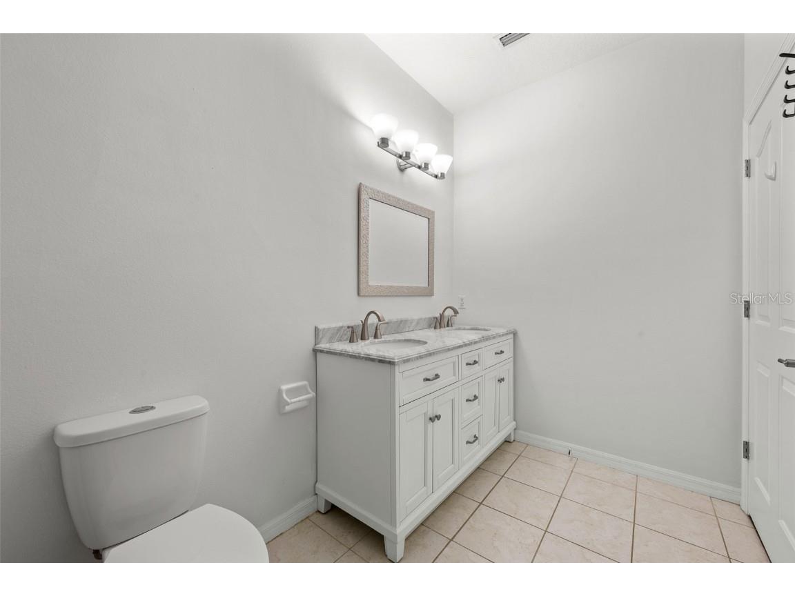 5713 Hawkpark Boulevard Lithia FL 33547 TB8418986 image38