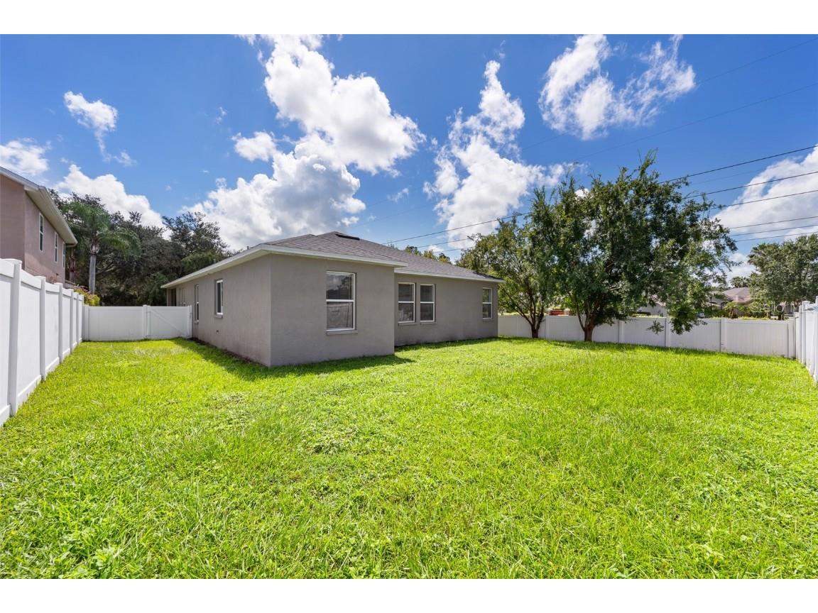 5713 Hawkpark Boulevard Lithia FL 33547 TB8418986 image43