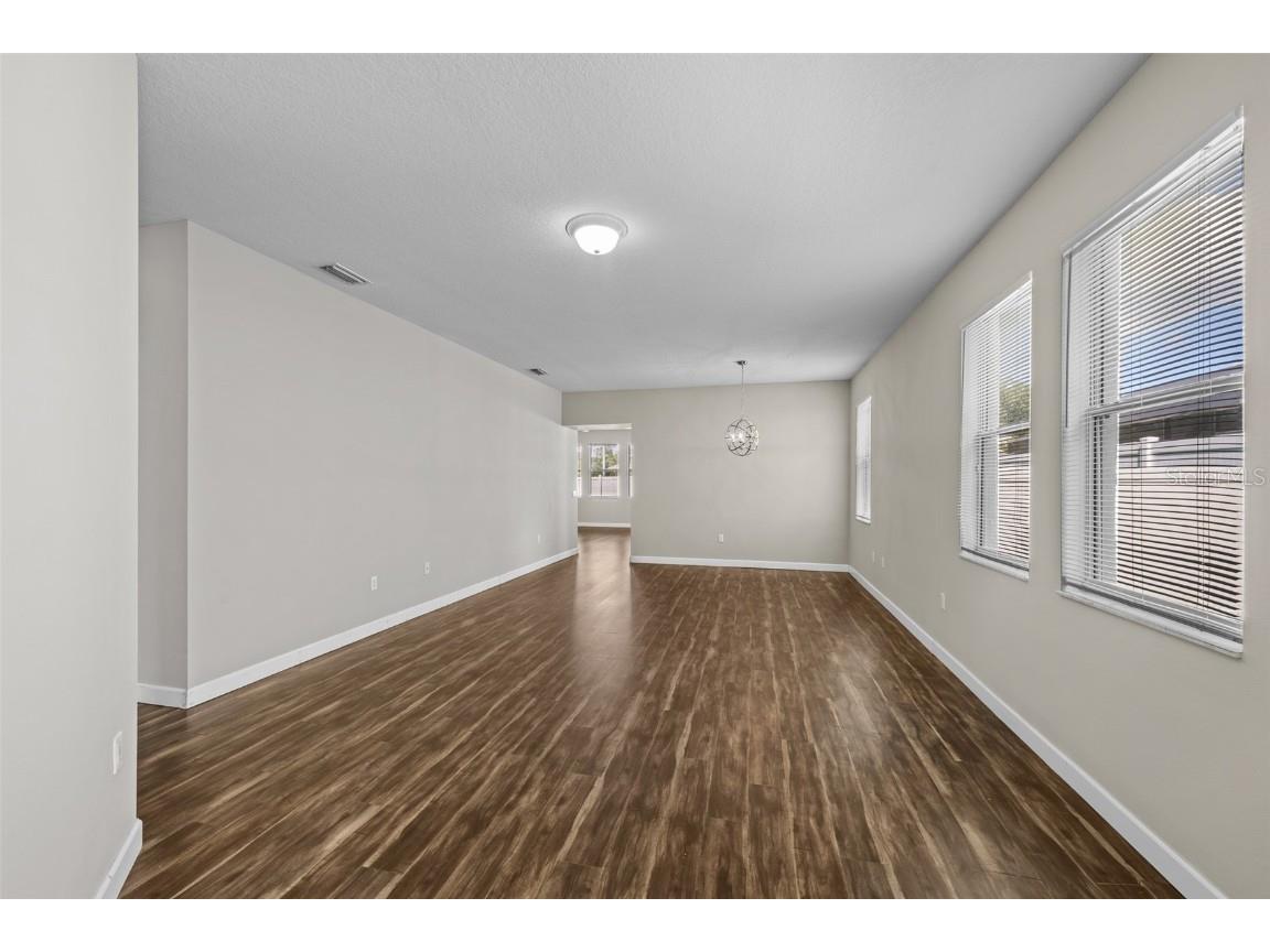 5713 Hawkpark Boulevard Lithia FL 33547 TB8418986 image5