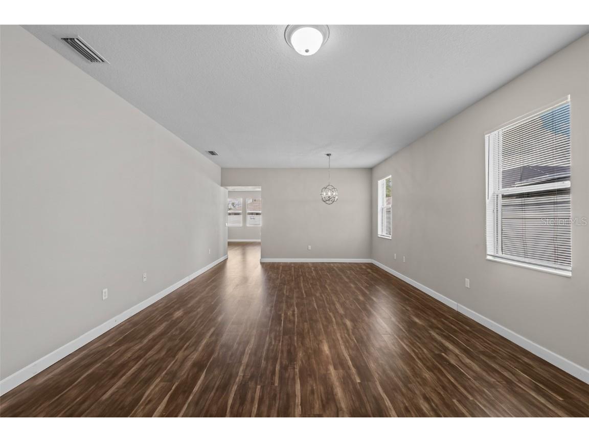 5713 Hawkpark Boulevard Lithia FL 33547 TB8418986 image9