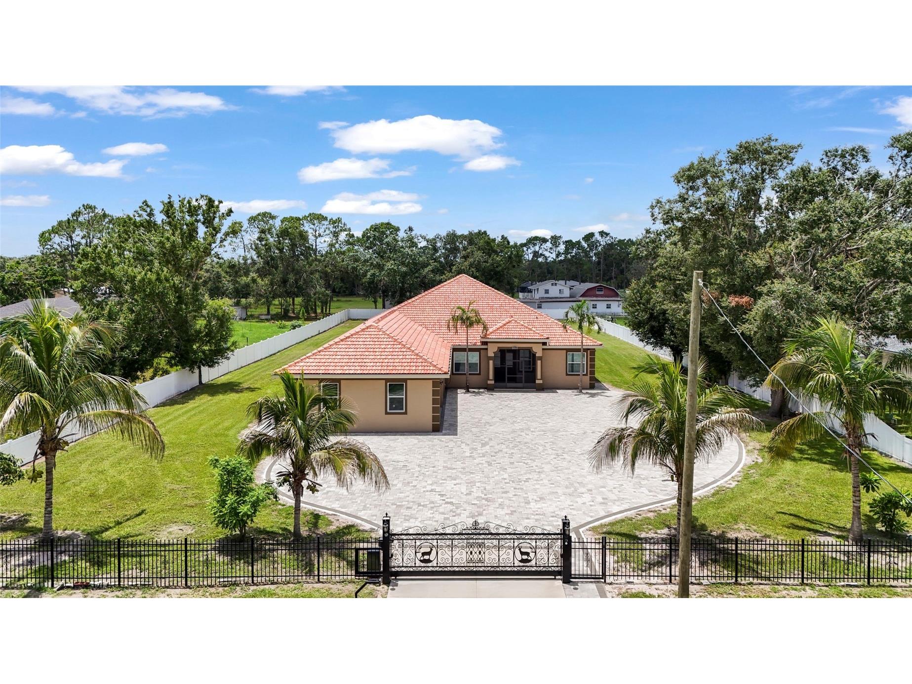 5714 38th Avenue E Bradenton FL 34208 A4657531 image1