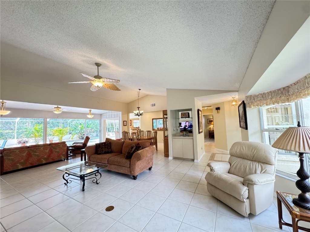 5714 Garden Lakes Fern Bradenton FL 34203 A4640825 image3