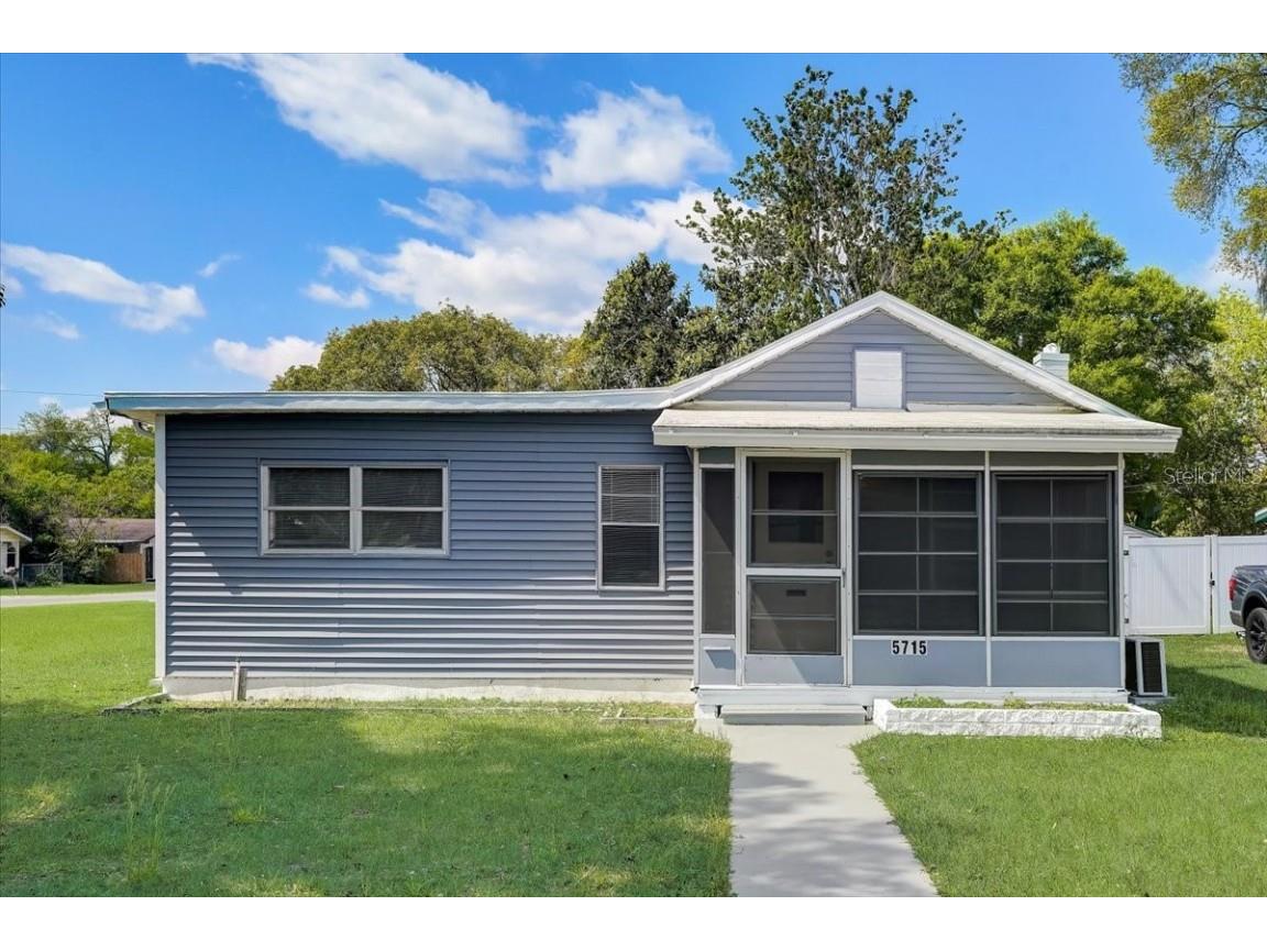 5715 19th Street Zephyrhills FL 33542 T3432920 image1