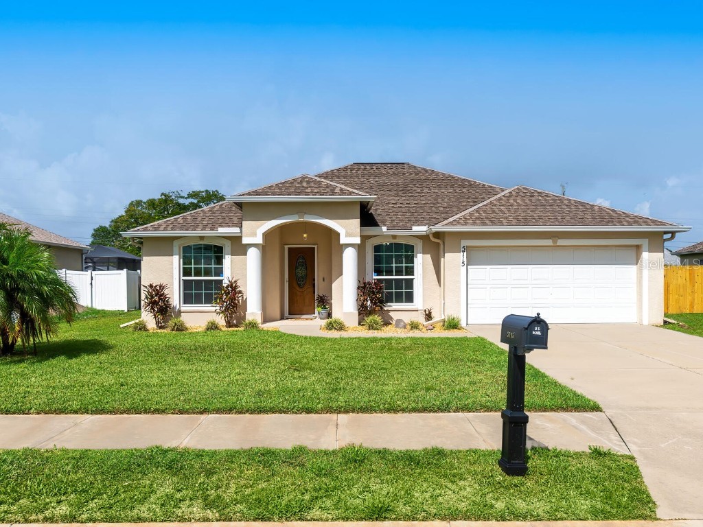 5715 33rd Drive E Palmetto FL 34221 A4581039 image1