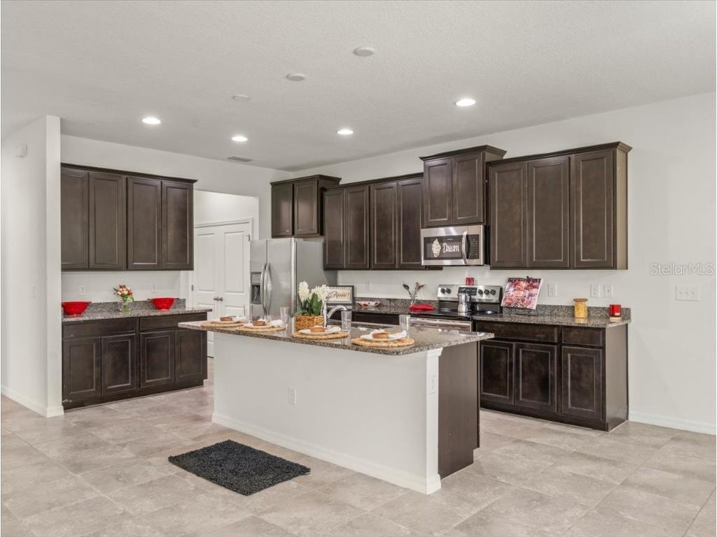 5715 Hevena Court Palmetto FL 34221 W7877721 image16