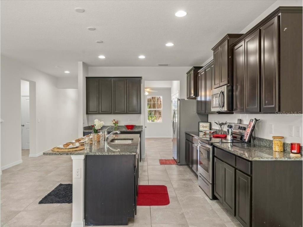 5715 Hevena Court Palmetto FL 34221 W7877721 image17