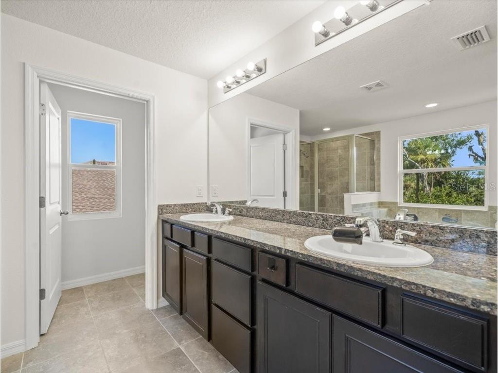 5715 Hevena Court Palmetto FL 34221 W7877721 image47