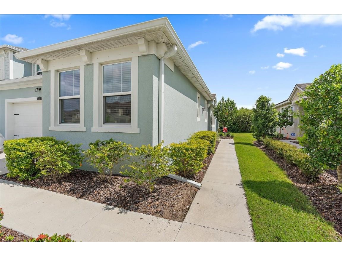 5715 Silverbridge Trail Lakewood Ranch FL 34211 A4580766 image1