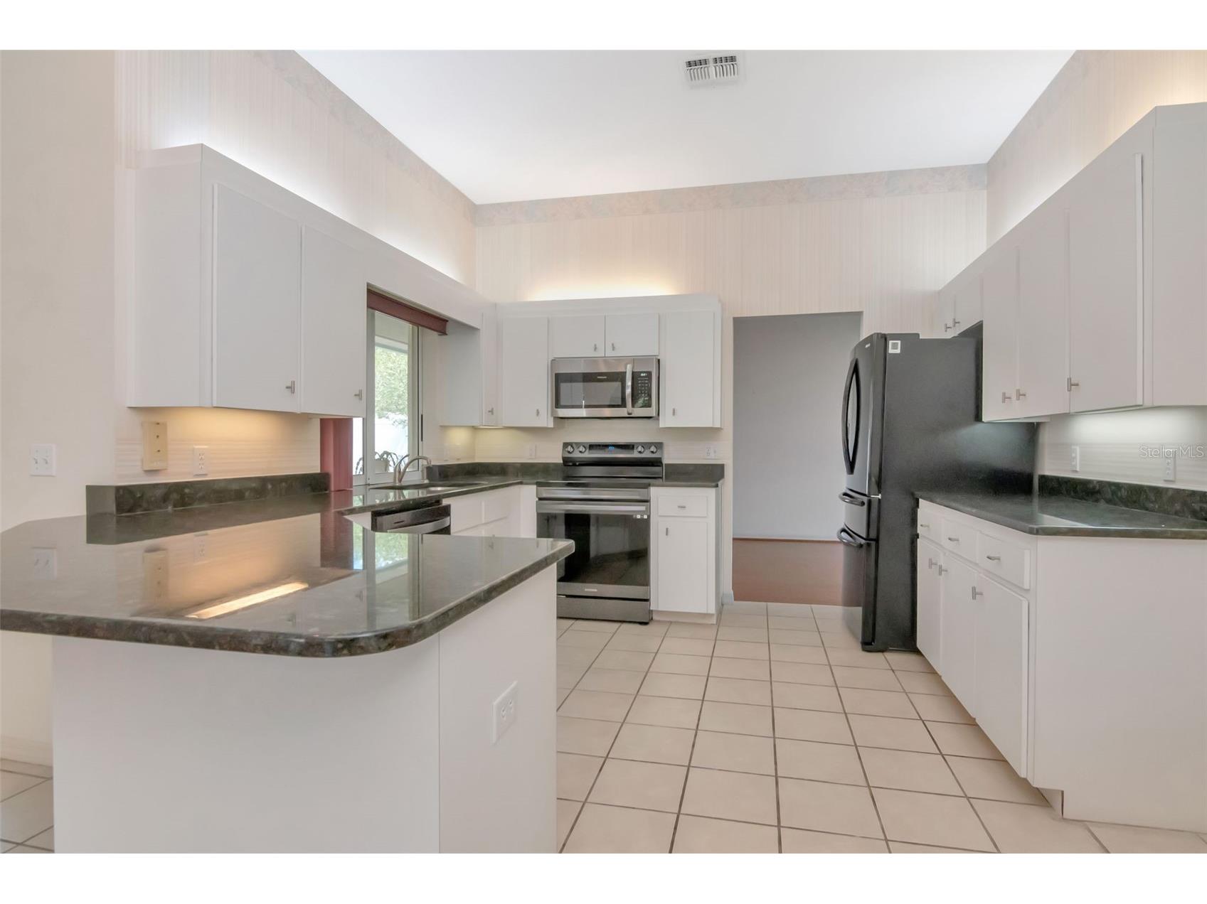 5715 Tanasi Court Lakeland FL 33812 TB8514502 image4