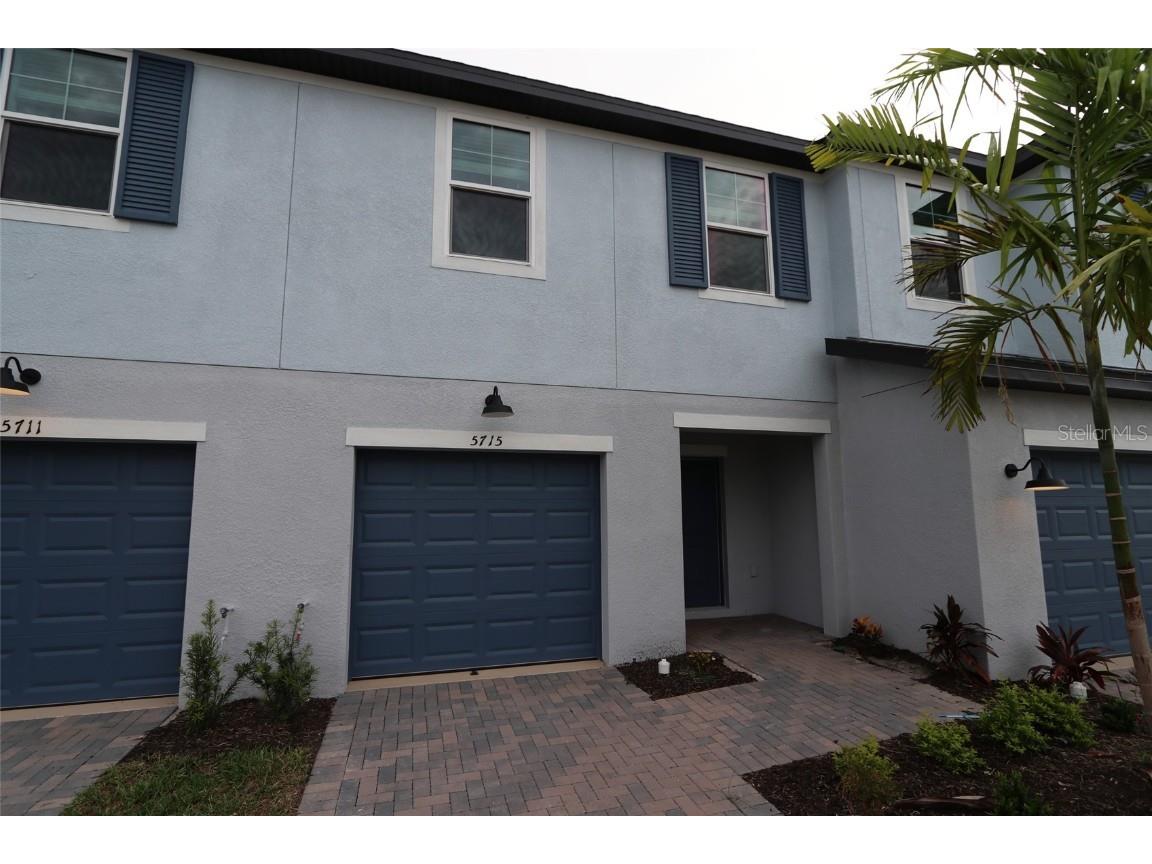 5715 Tripoli Drive Palmetto FL 34221 R4907872 image1