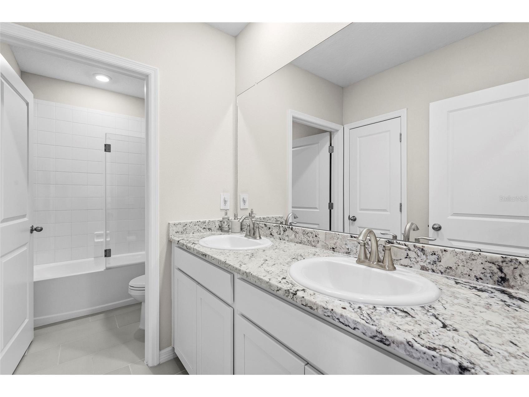 5715 Woodland Sage Drive Sarasota FL 34238 A4689452 image45
