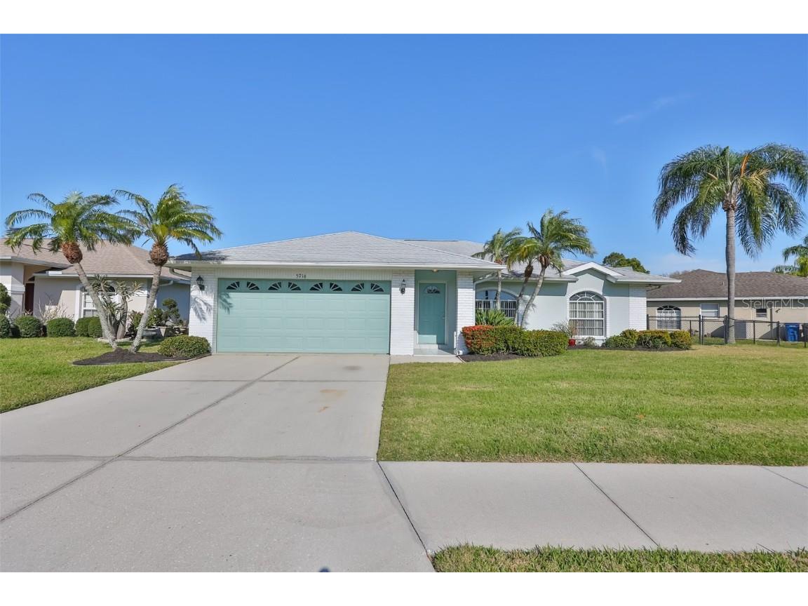 5716 29th Street E Bradenton FL 34203 A4601072 image1