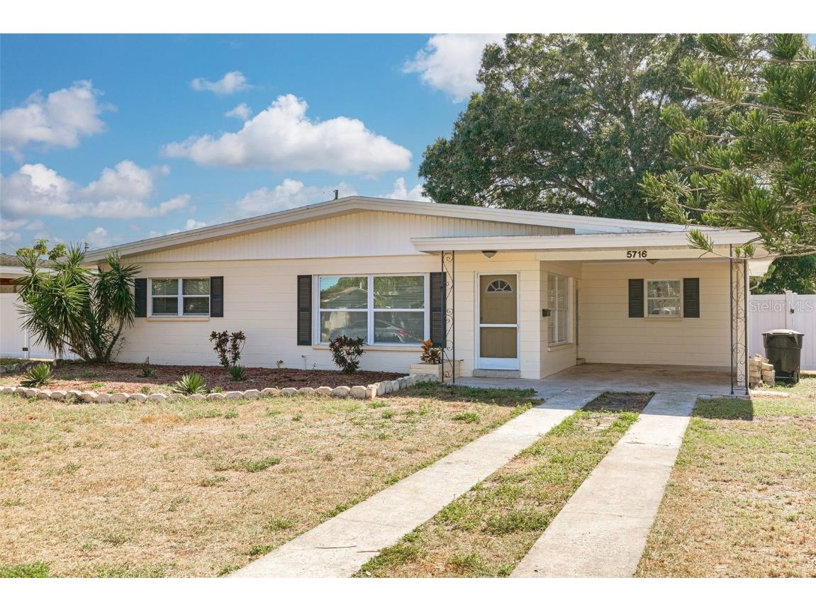 5716 37th Avenue N Saint Petersburg FL 33710 U8220409 image1