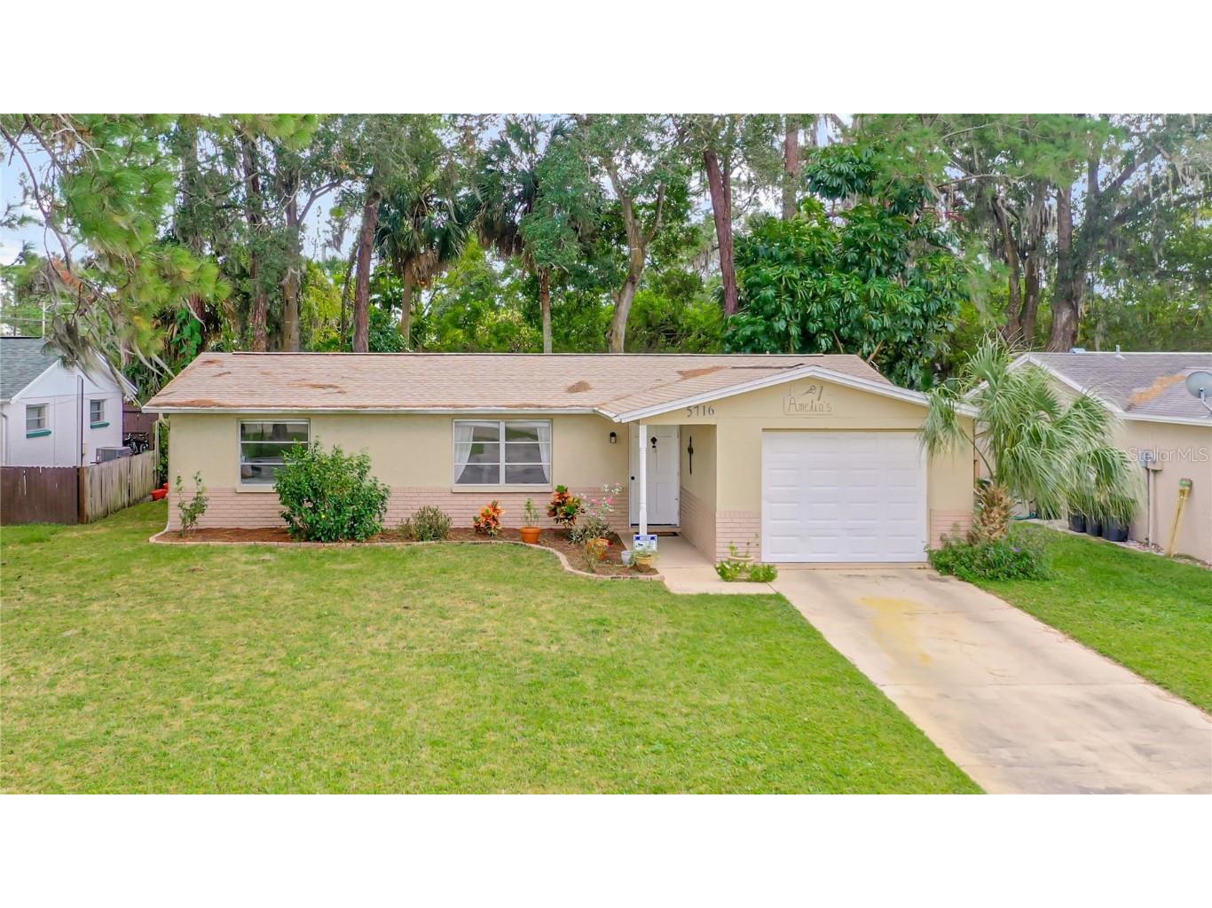 5716 Berlin Drive Port Richey FL 34668 W7850315 image1