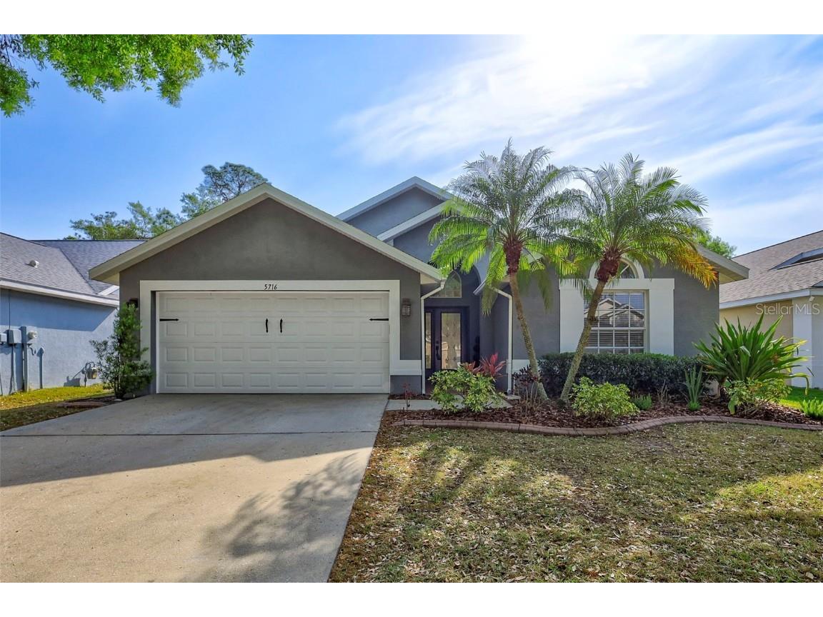 5716 Hawklake Road Lithia FL 33547 TB8366224 image1