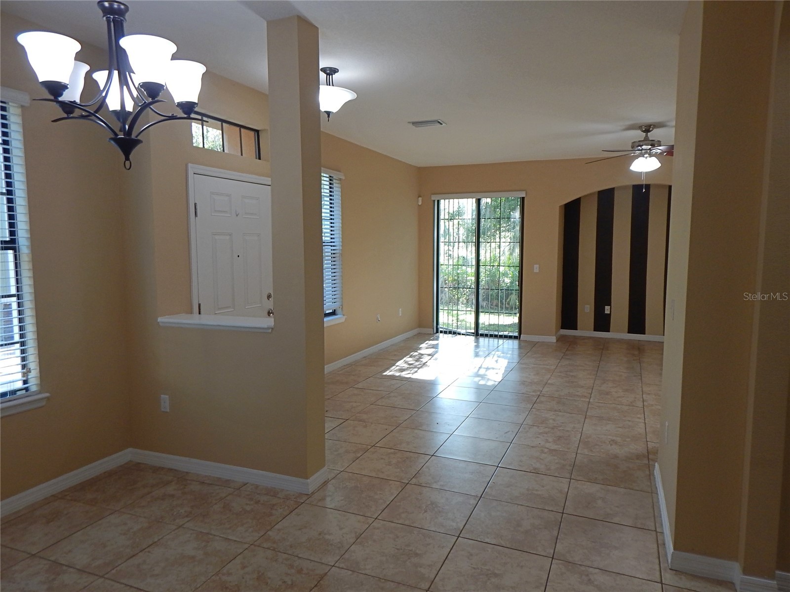 5716 Kingletsound Place Lithia FL 33547 TB8493347 image3