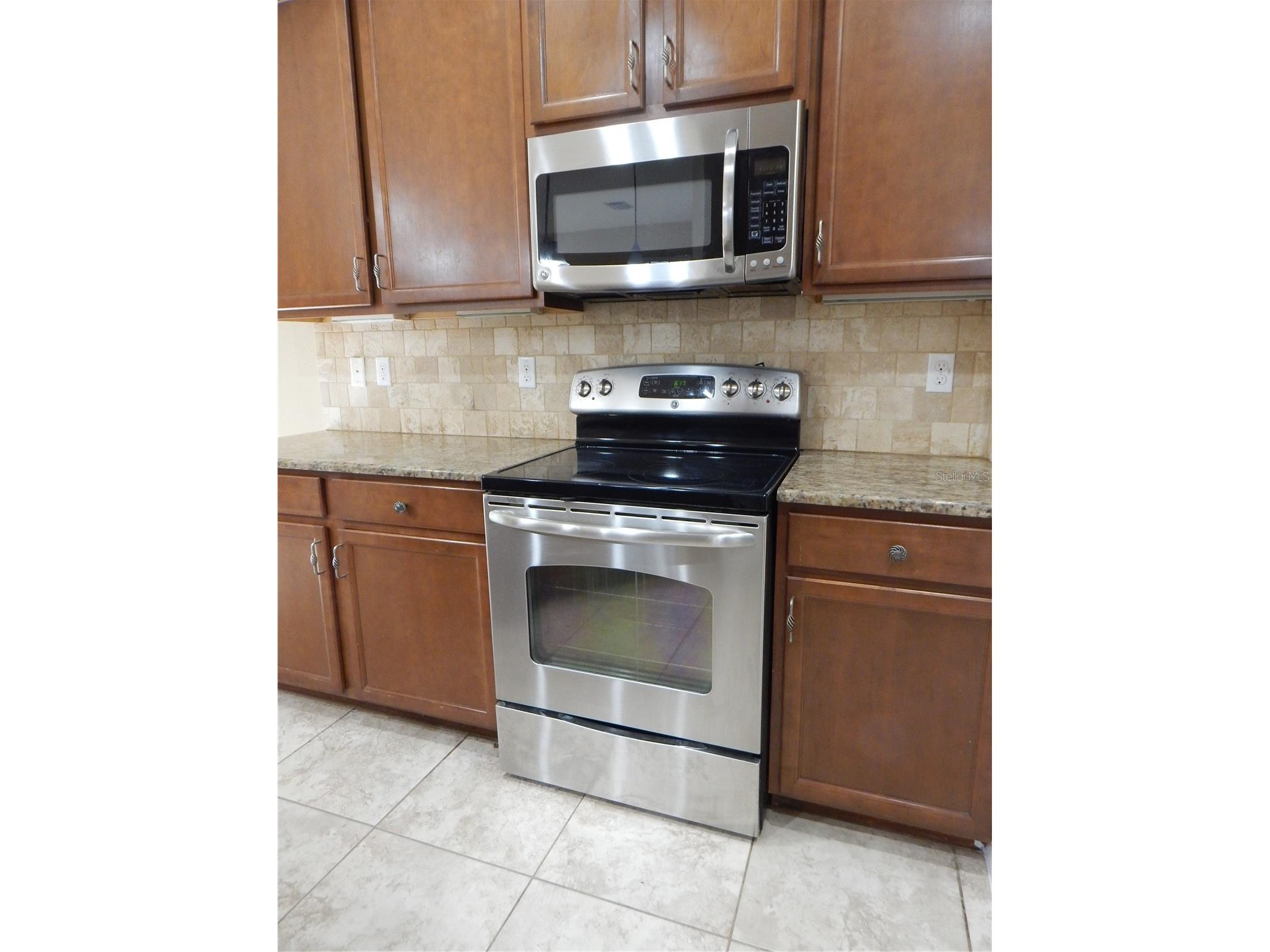 5716 Kingletsound Place Lithia FL 33547 TB8493347 image7