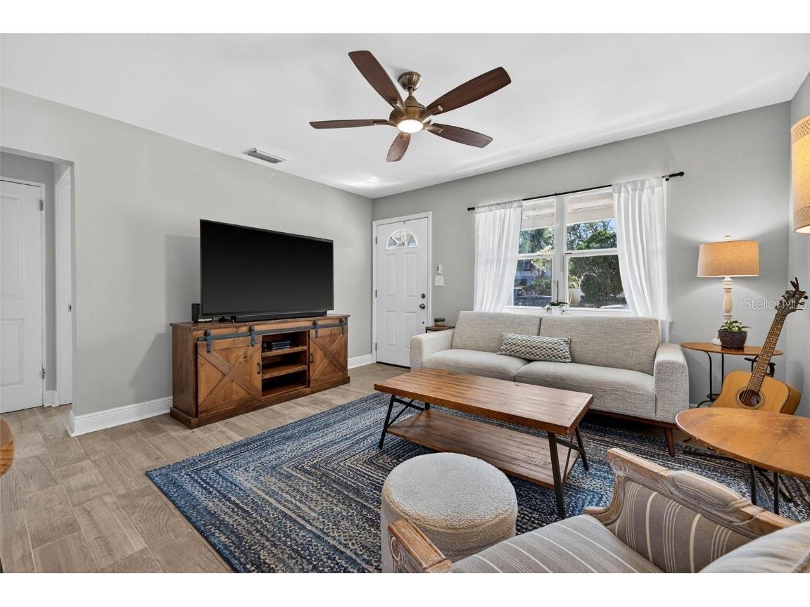 5717 2nd Avenue N Saint Petersburg FL 33710 TB8451685 image7