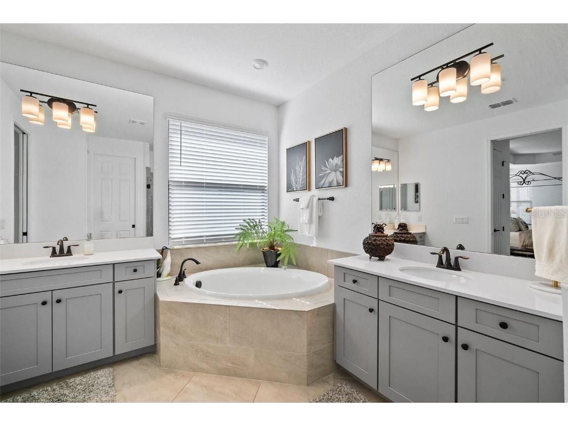 5717 Cheech Glen Bradenton FL 34211 A4670879 image35