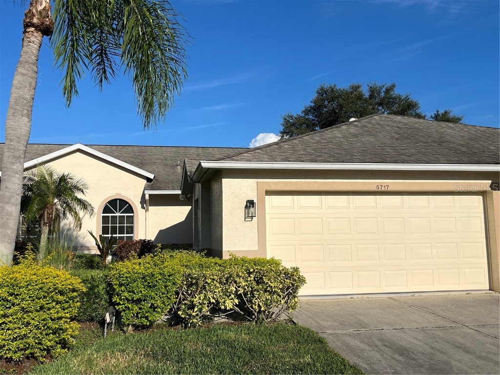5717 Cottonwood Street Bradenton FL 34203 A4623909 image1