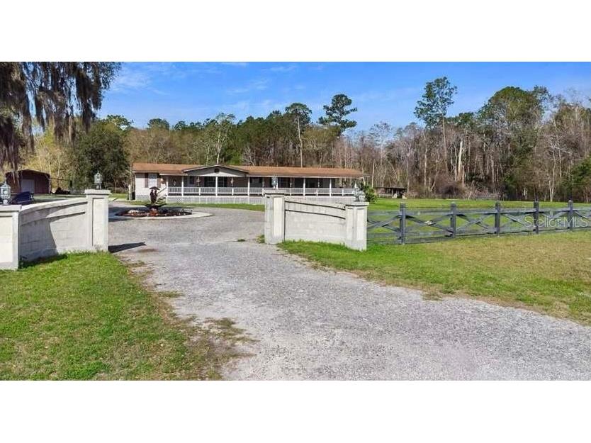 5717 SW County Road Lake Butler FL 32054 O6351893 image1