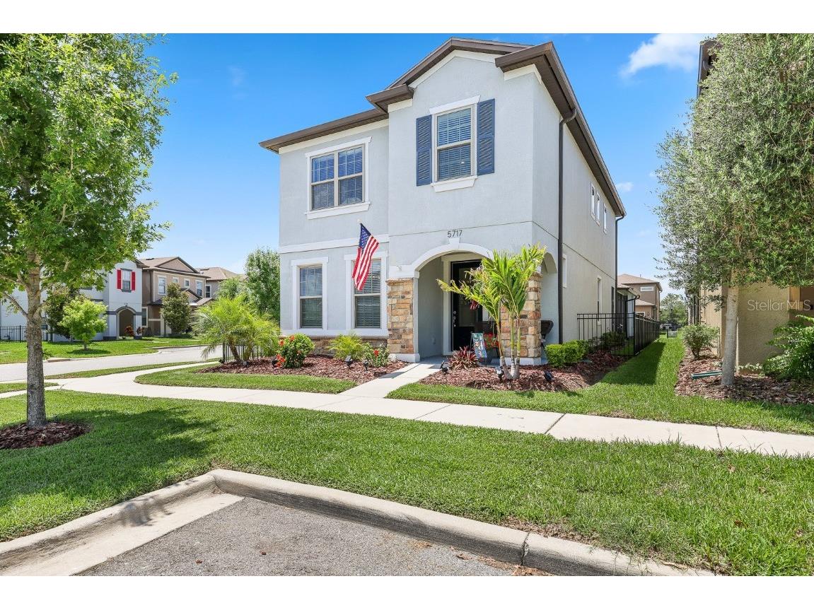 5717 Village Center Drive Lithia FL 33547 TB8386061 image1
