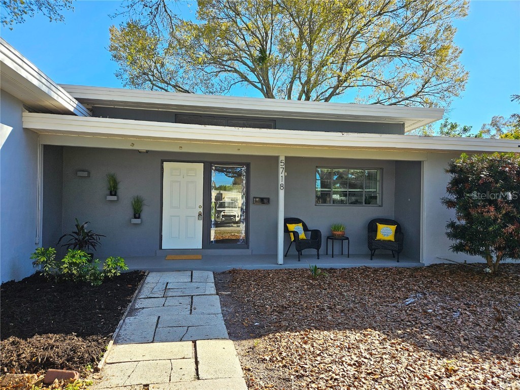 5718 8th Avenue N Saint Petersburg FL 33710 U8227979 image1