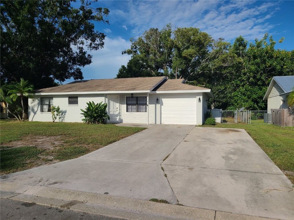 5718 Deer Hollow Lane W Sarasota FL 34232 A4583277 image1